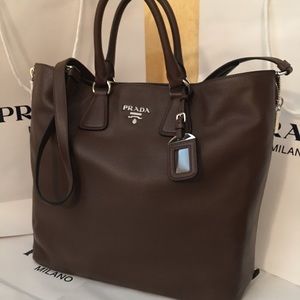 NWT PRADA Vitello Phenix Mahogany Tote BN2419